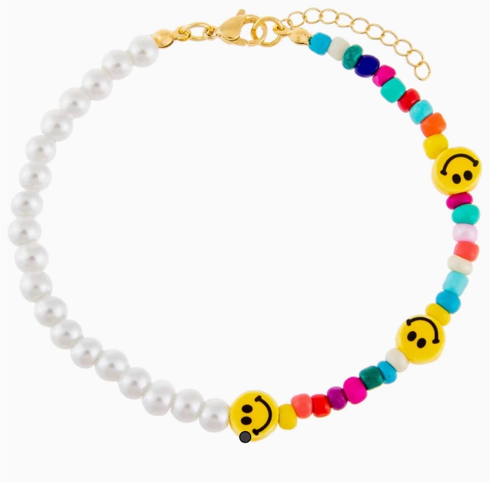 Adina Eden ‘Smiley Face x Pearl’ anklet - sold out!!